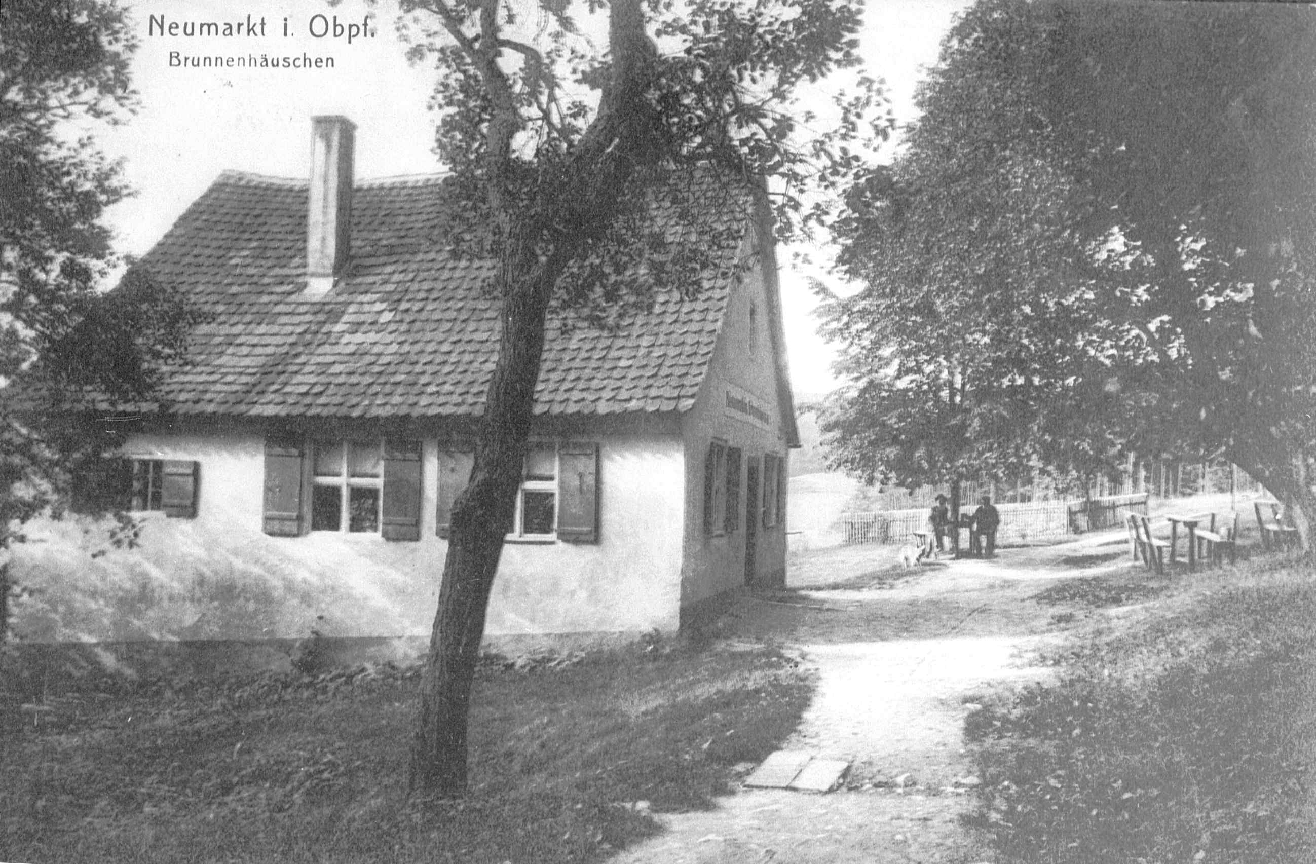 018 Brunnenhäuschen